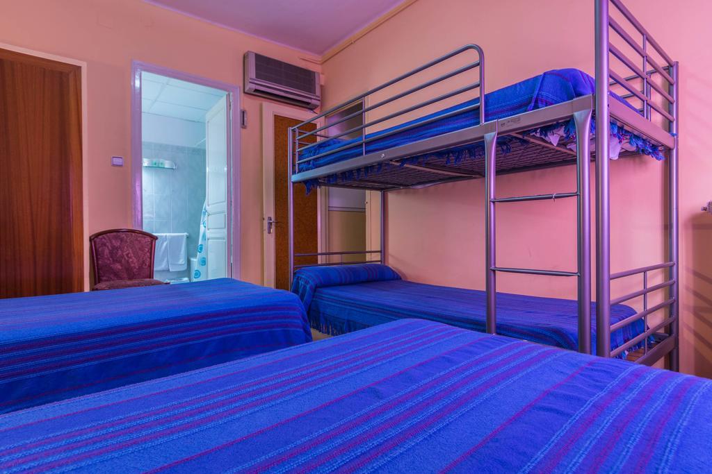 Hostal Urgell Balaguer Extérieur photo